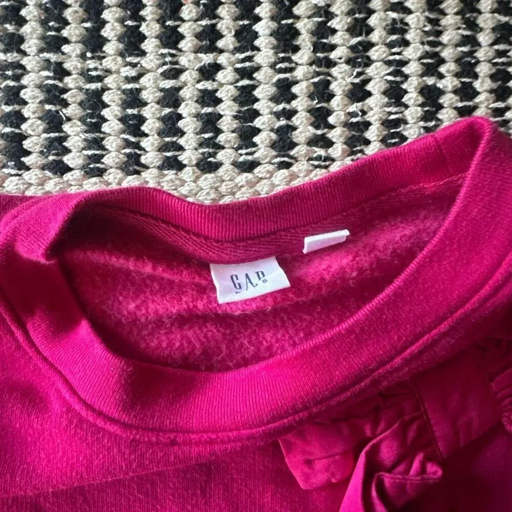 Gap Kids Size medium 8 Fuischa pink pullover sweater